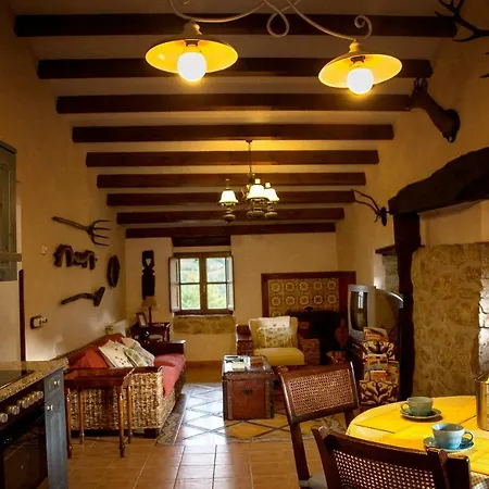 Caseria El Hondrigu Apartmán Mestas De Con
