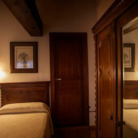 Caseria El Hondrigu Mestas De Con